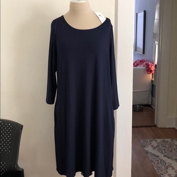 New Eileen Fisher - Picture 1 of 4